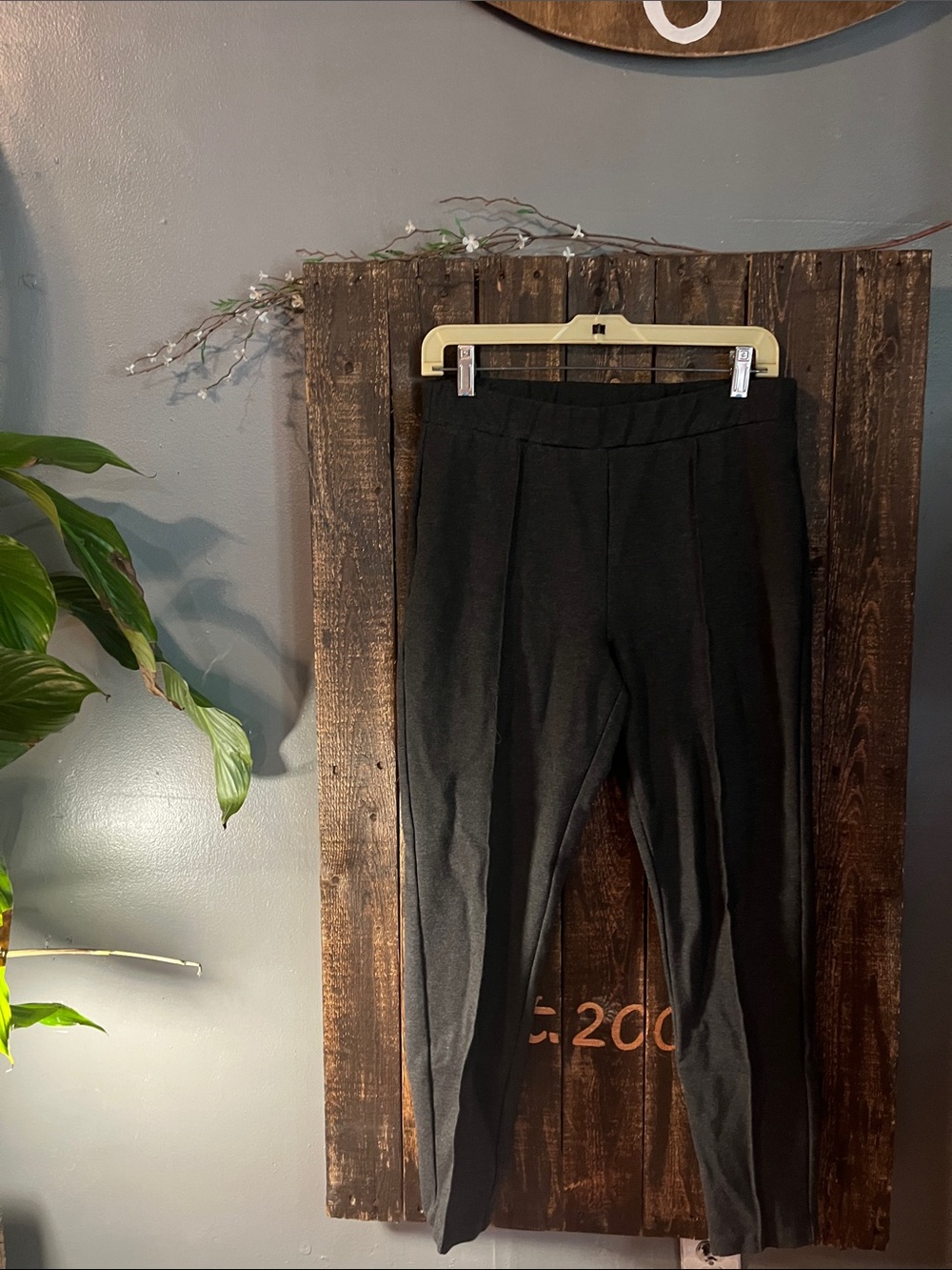 Old Navy charcoal Women's Ponte Ankle Pants